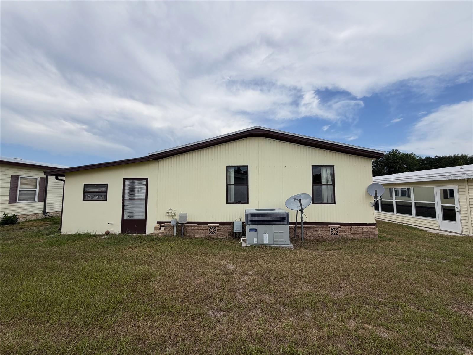 COLONY HILLS COMMUNITY - Residential