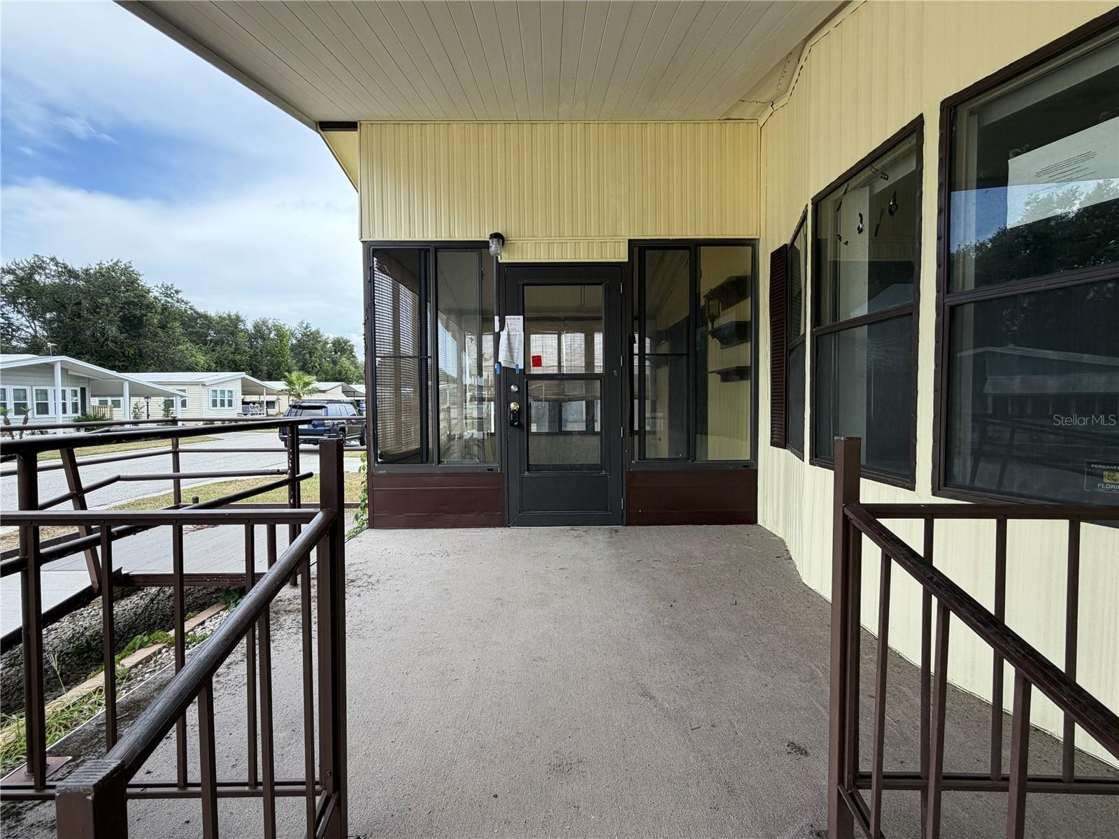 COLONY HILLS COMMUNITY - Residential