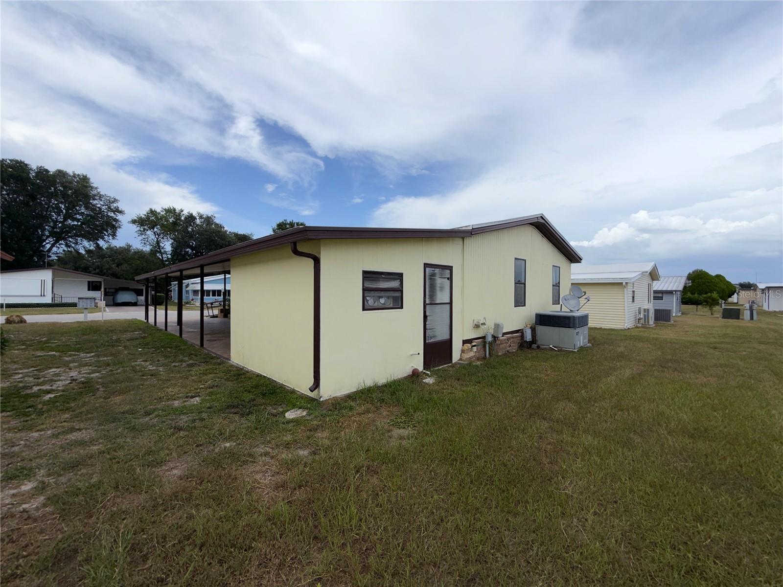 COLONY HILLS COMMUNITY - Residential