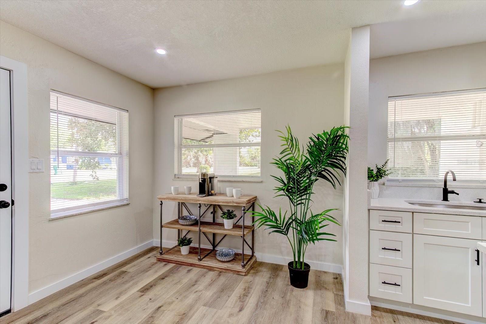 FIRST SUB BLK 198 DELAND - Residential