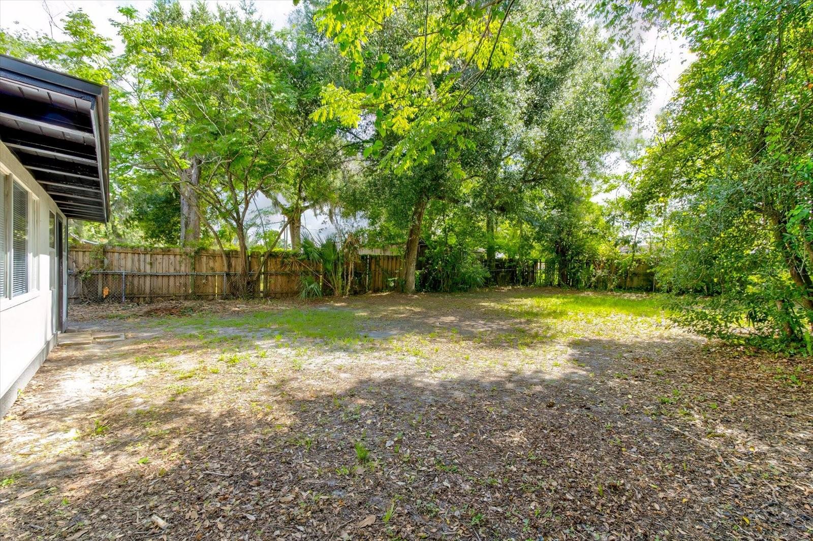 FIRST SUB BLK 198 DELAND - Residential