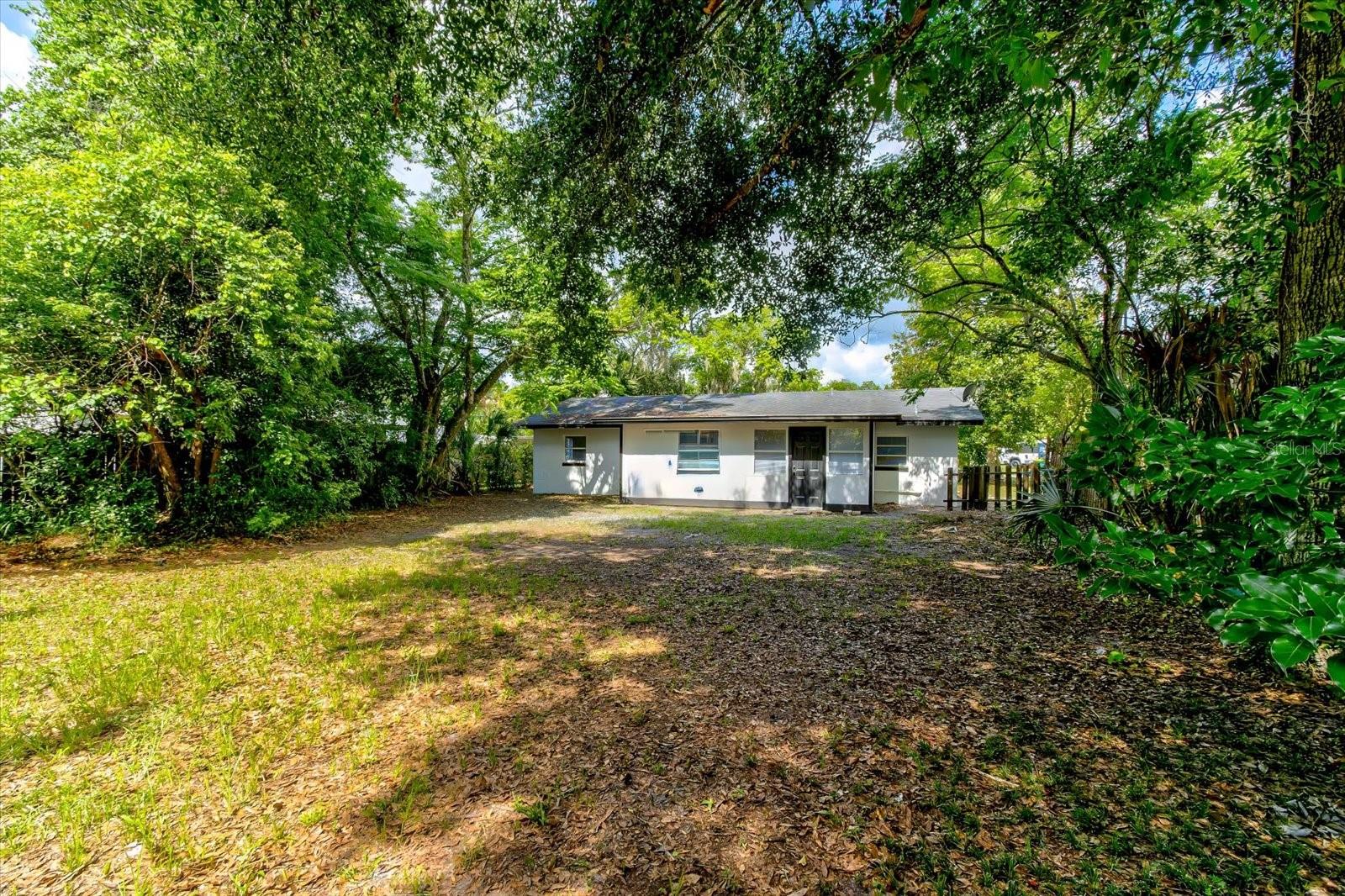 FIRST SUB BLK 198 DELAND - Residential