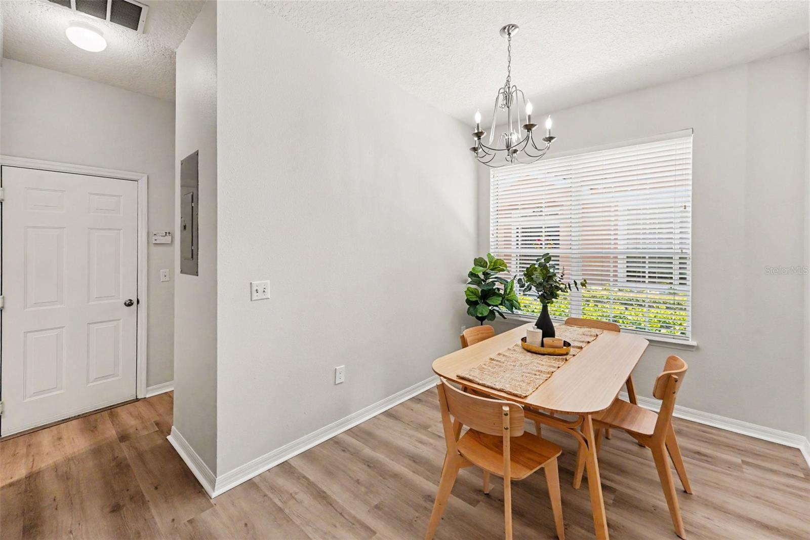 BAY BREEZE COVE - Residential