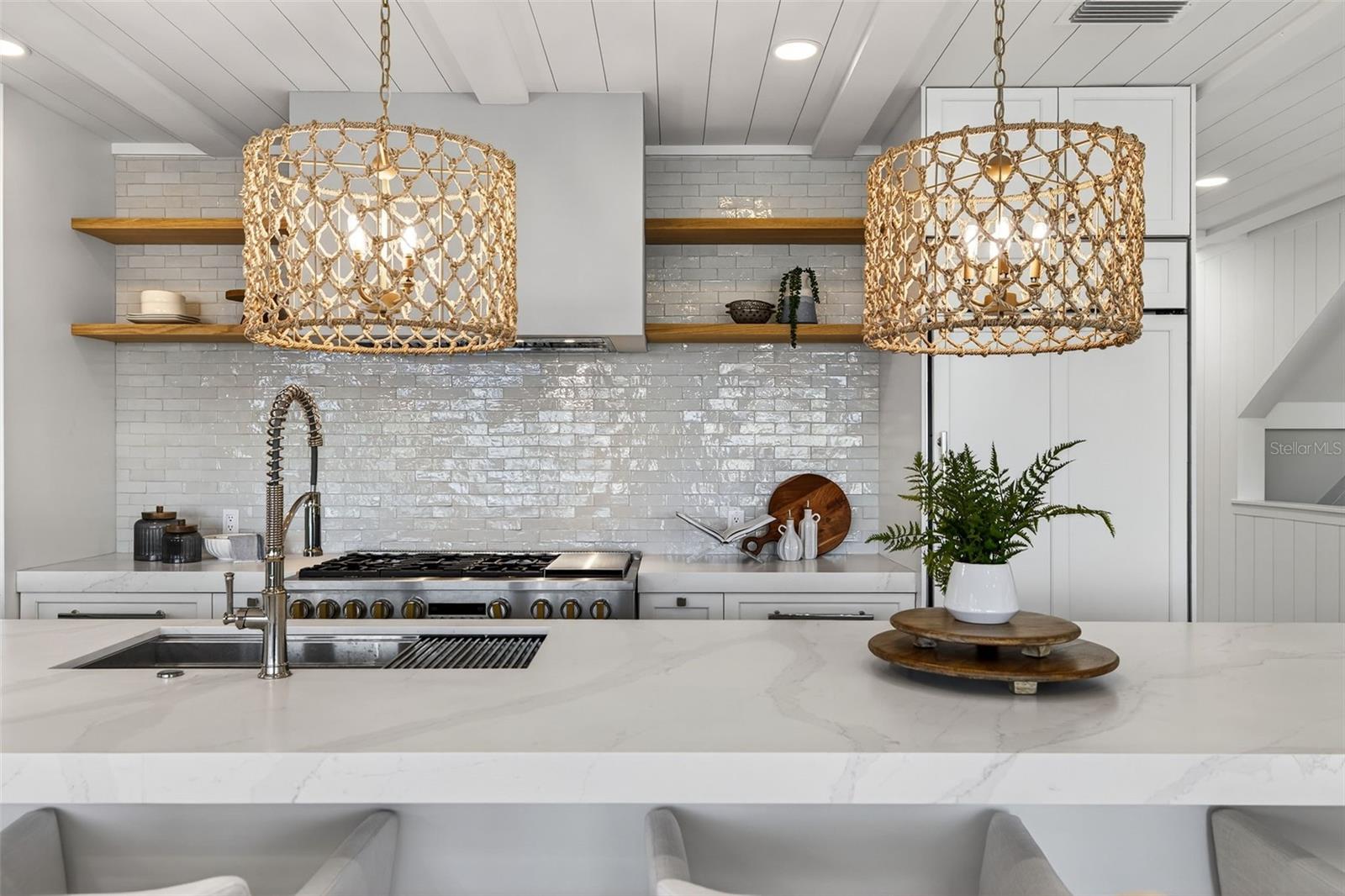 SUNSET LANDINGS - Residential