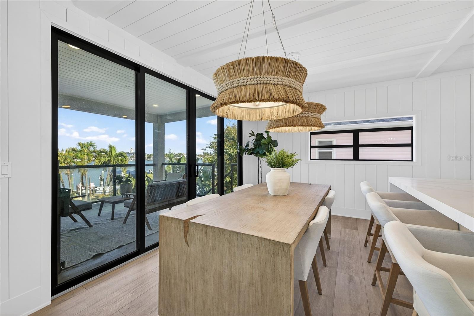 SUNSET LANDINGS - Residential