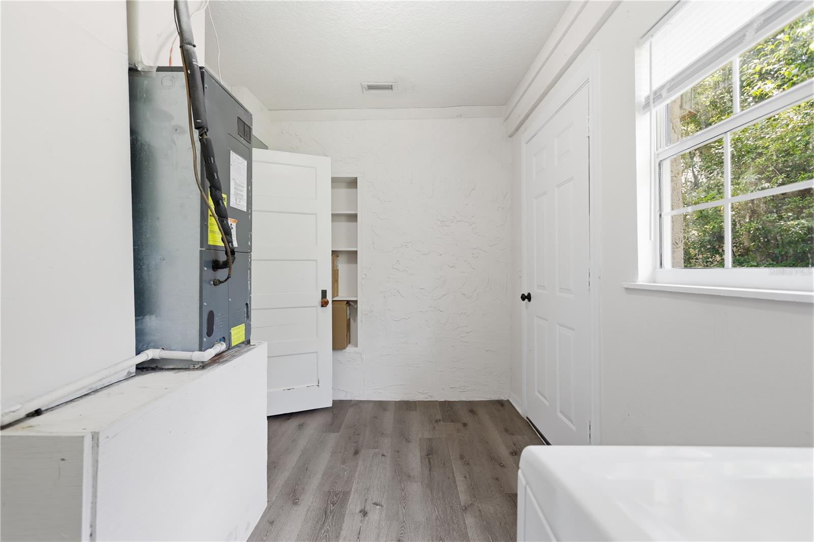 BENNETTS NE 01/4 NW 01/4 NE 01/4 15 17 30 - Residential