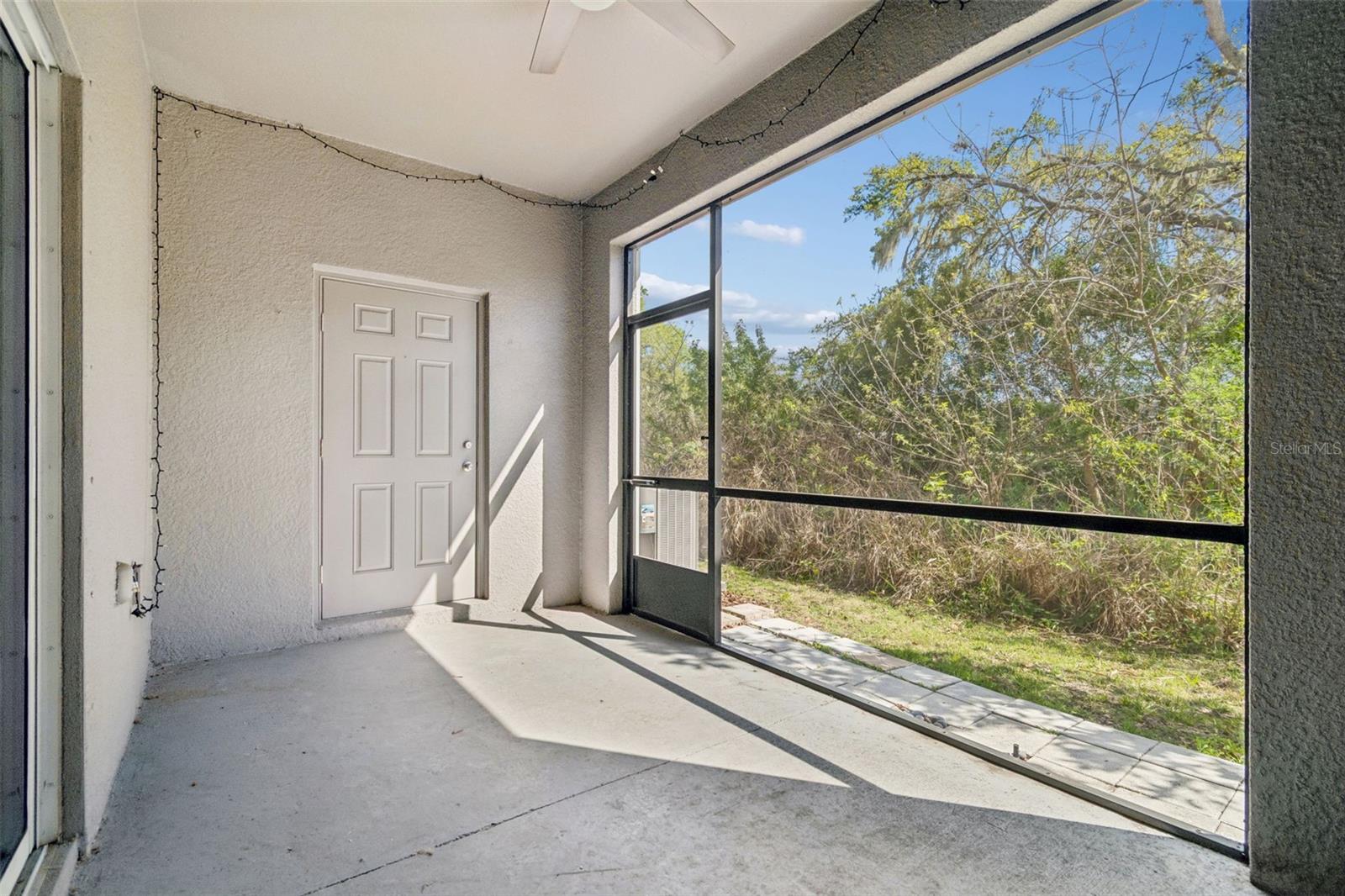 RIVERVIEW LAKES - Residential Lease