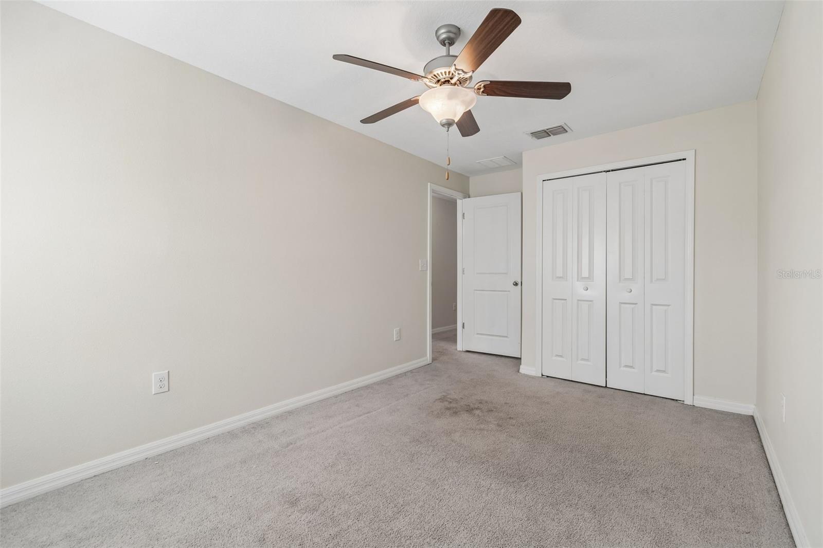 RIVERVIEW LAKES - Residential Lease