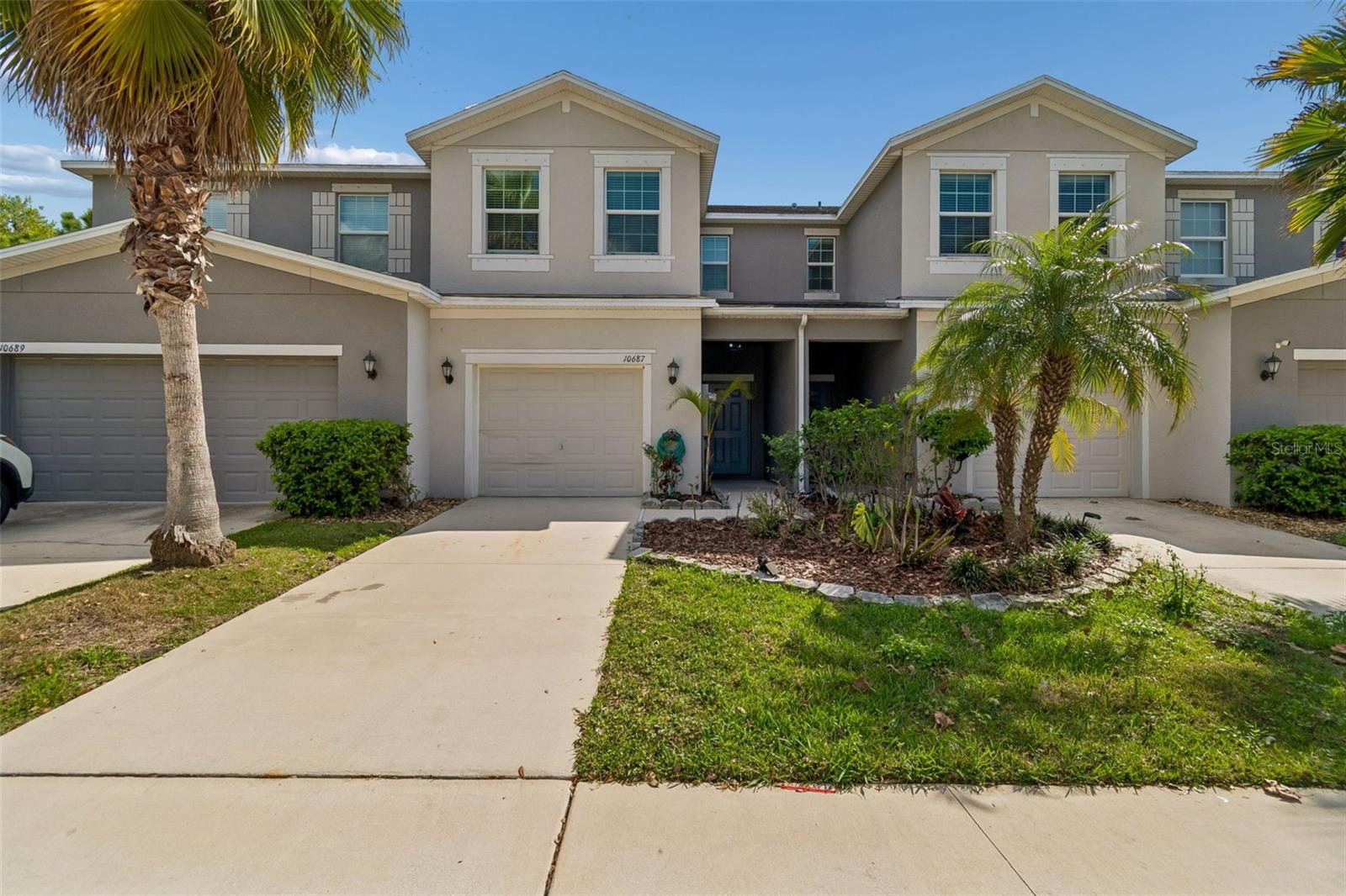 RIVERVIEW LAKES - Residential Lease