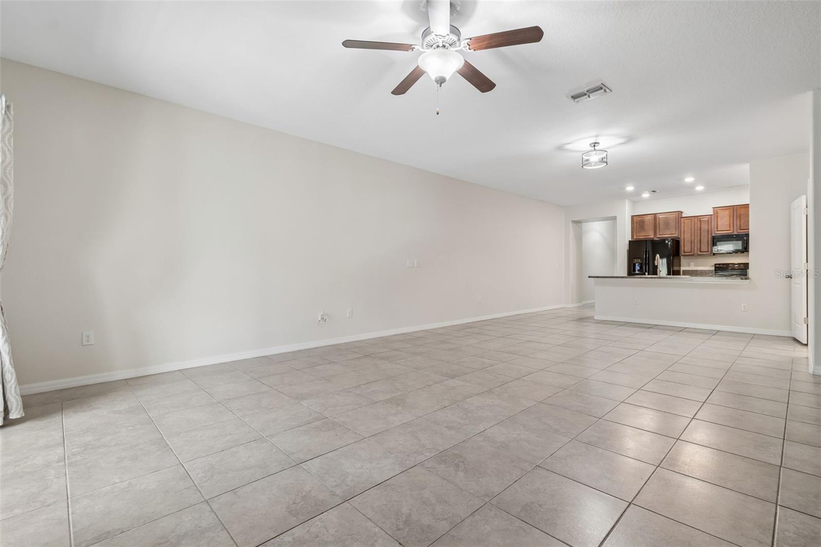 RIVERVIEW LAKES - Residential Lease