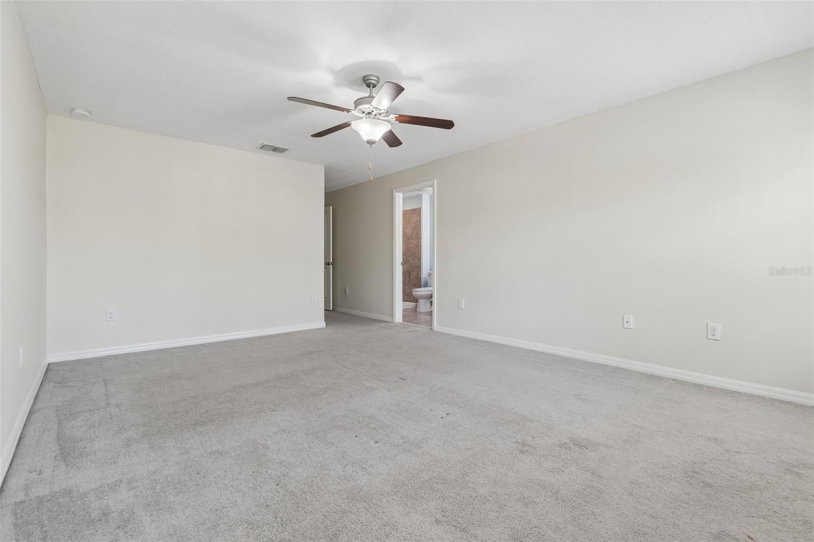 RIVERVIEW LAKES - Residential Lease
