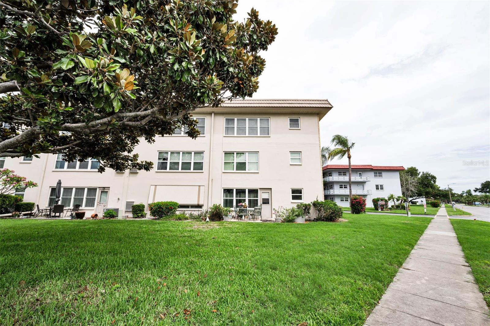 FIVE TOWNS OF ST PETE - Residential