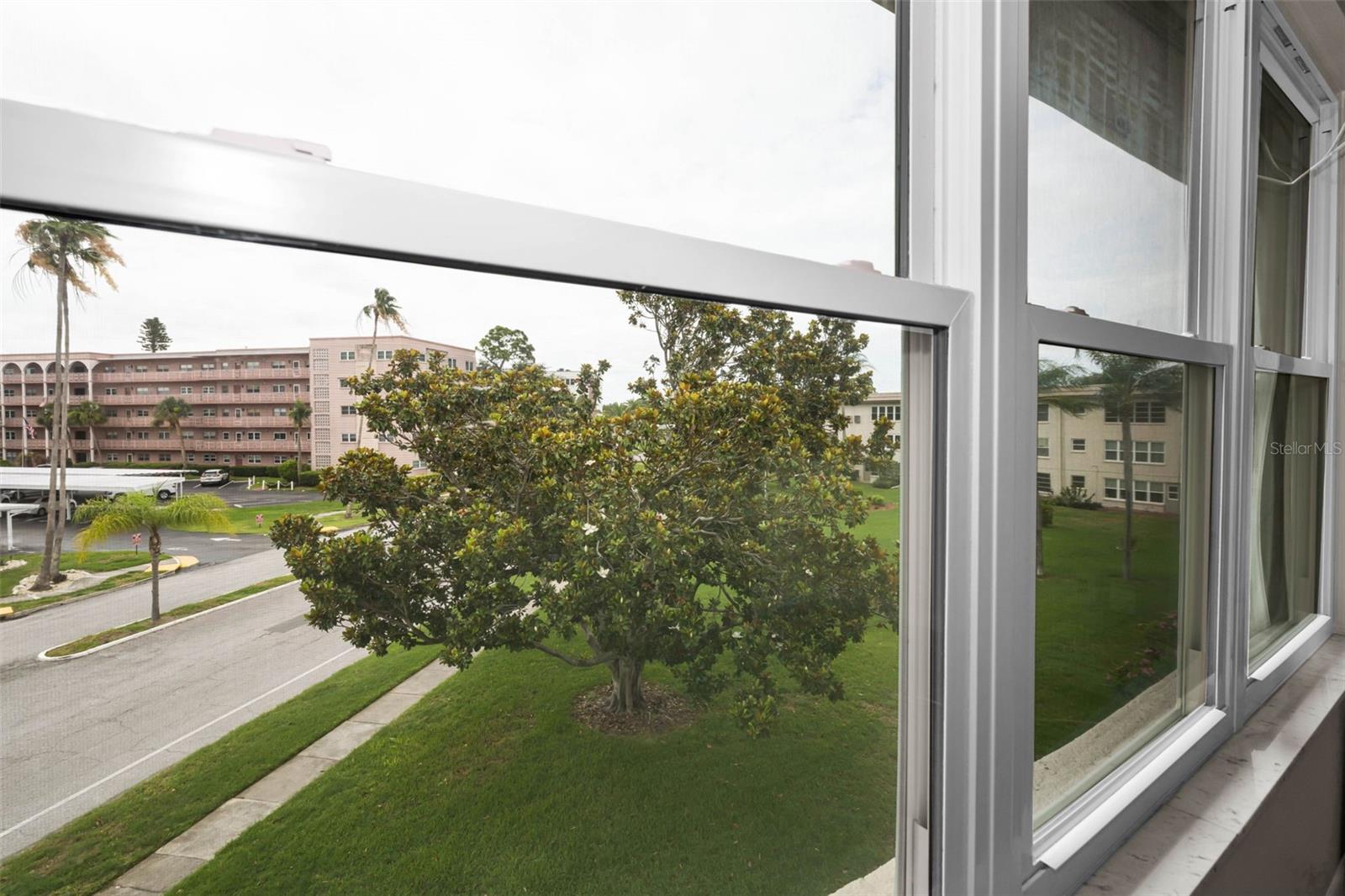 FIVE TOWNS OF ST PETE - Residential