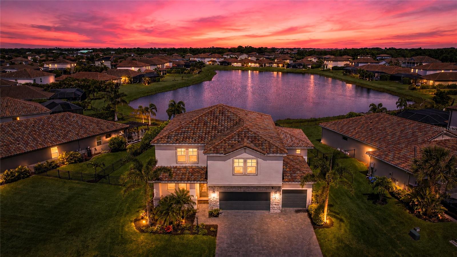 SAVANNA AT LAKEWOOD RANCH PH III 3ABD - Residential