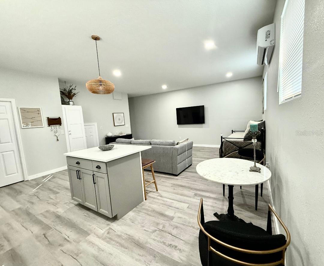 CLERMONT INDIAN HILLS - Residential Lease