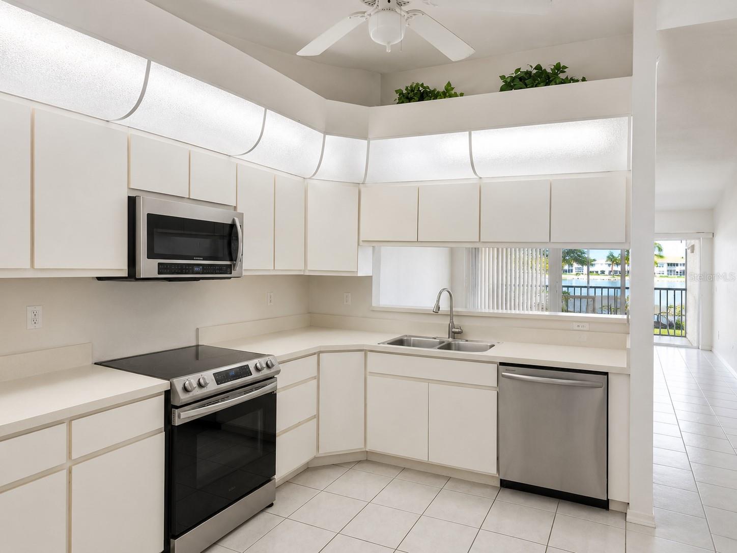 CRYSTAL BAY/KINGSWAY - Residential