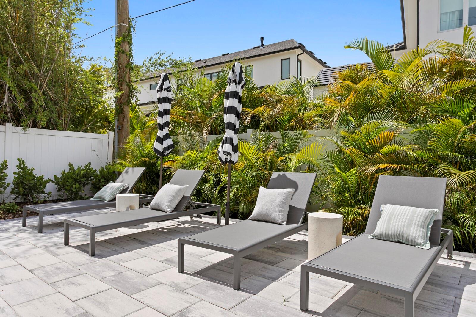 SUNSET PARK - Residential