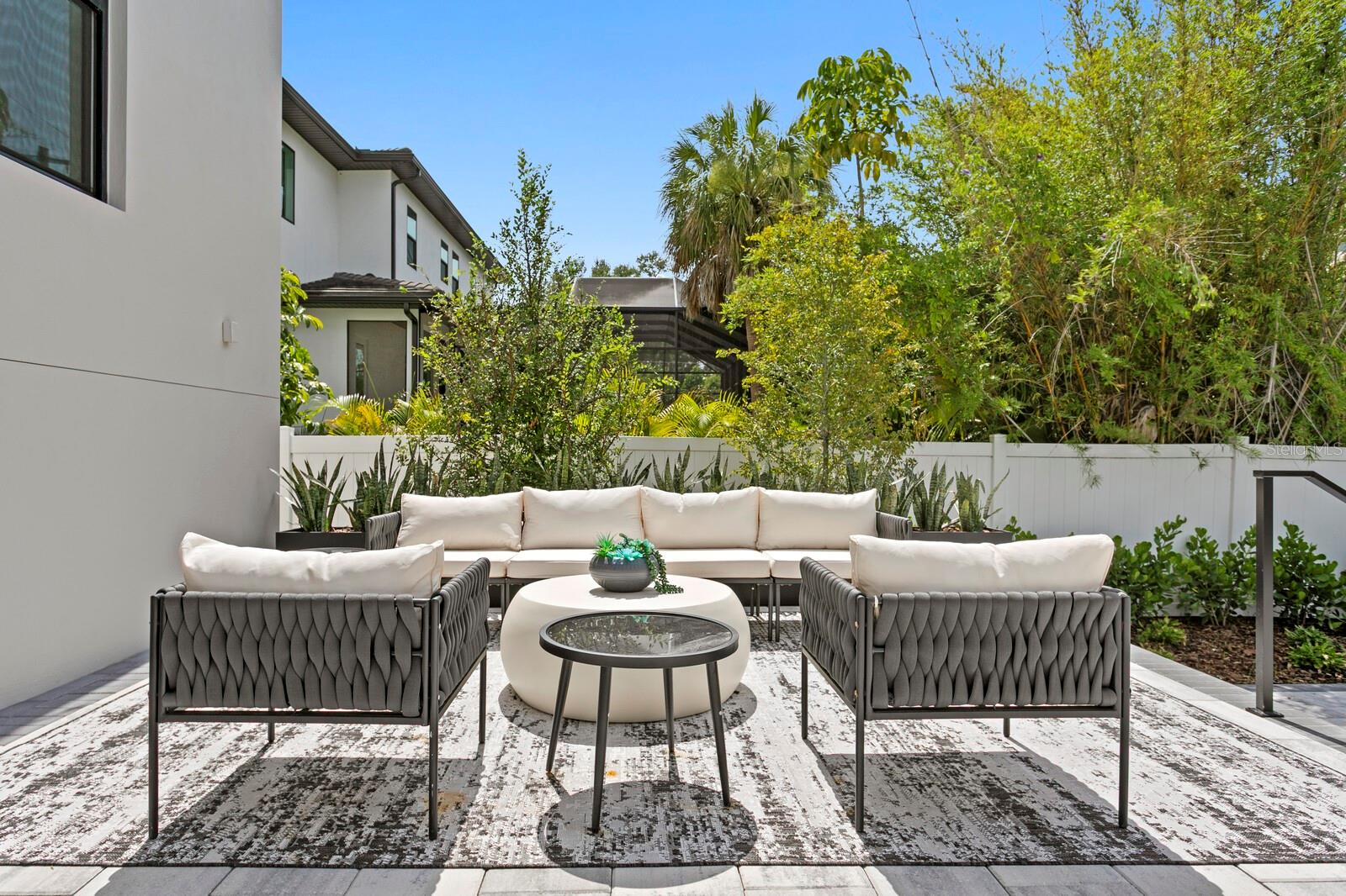 SUNSET PARK - Residential