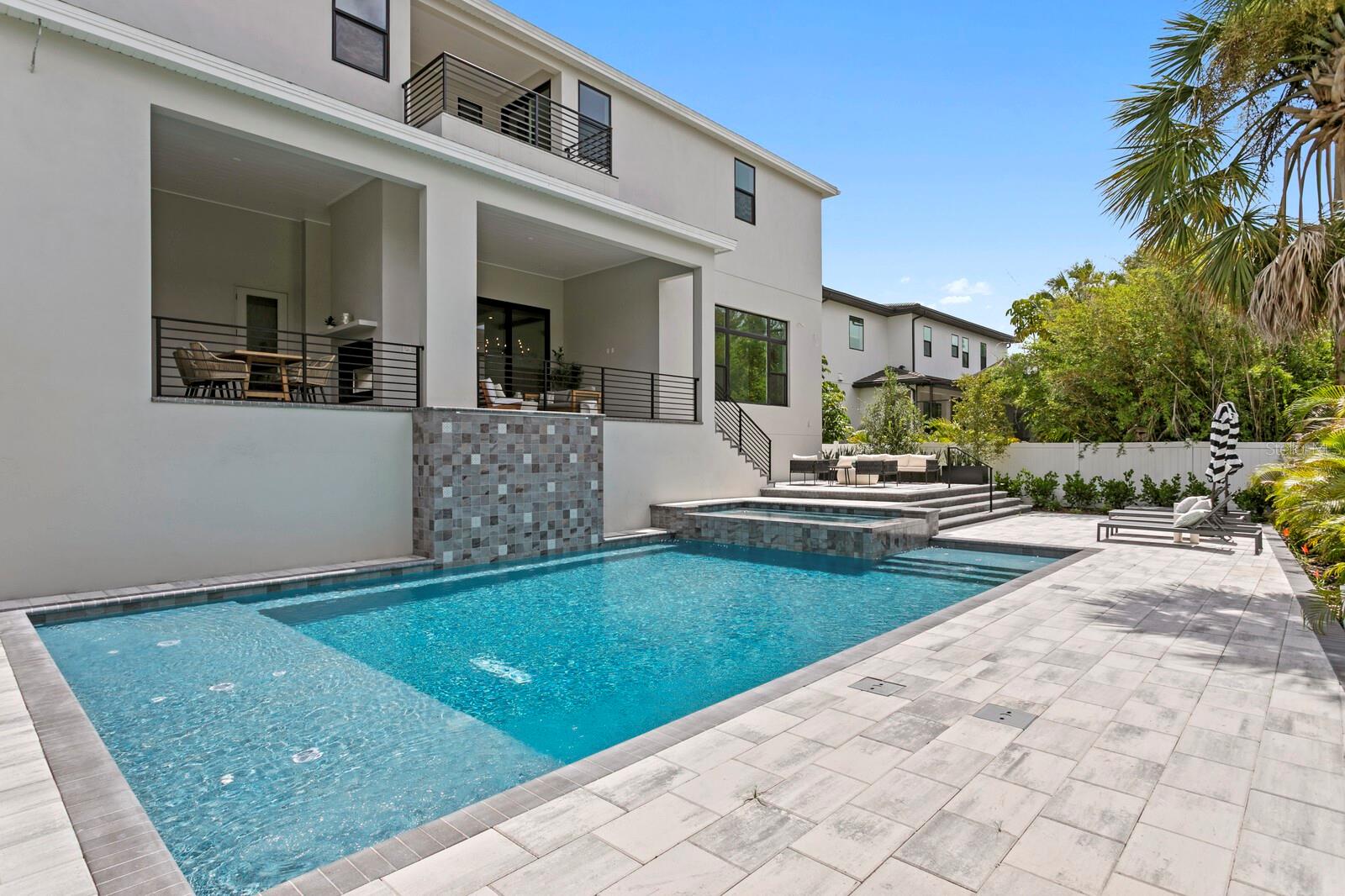 SUNSET PARK - Residential