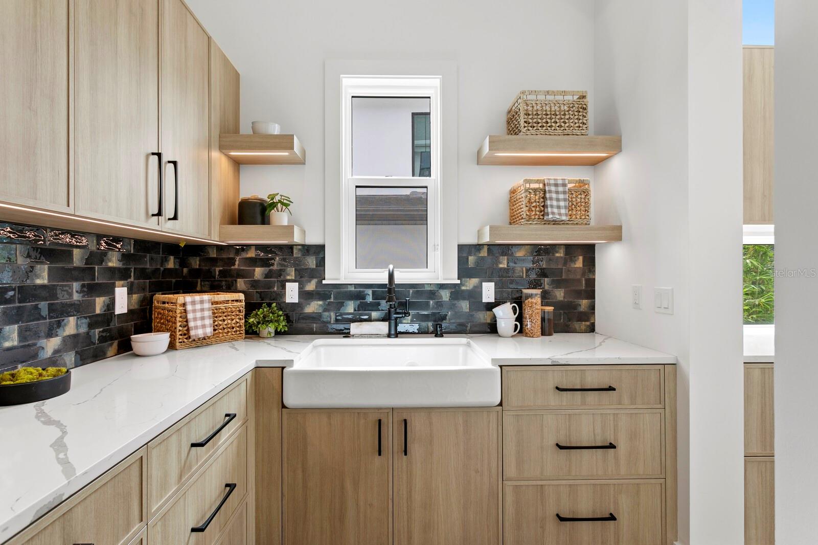 SUNSET PARK - Residential