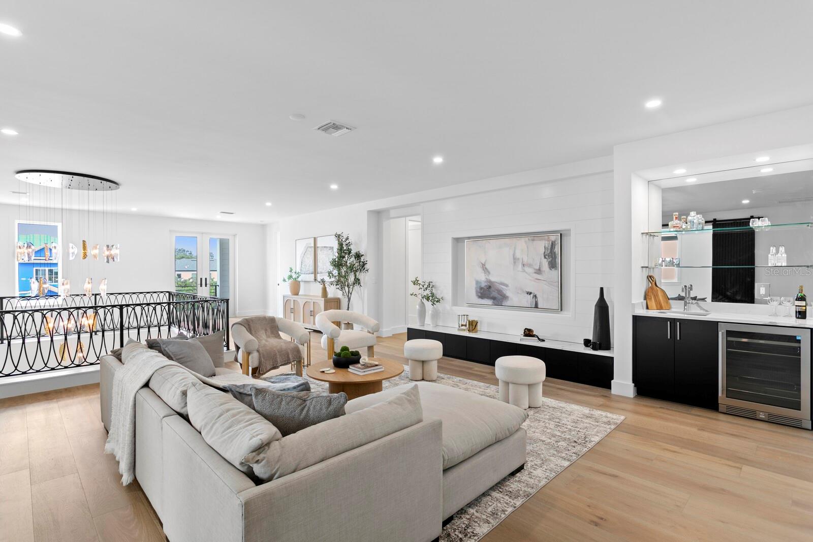 SUNSET PARK - Residential