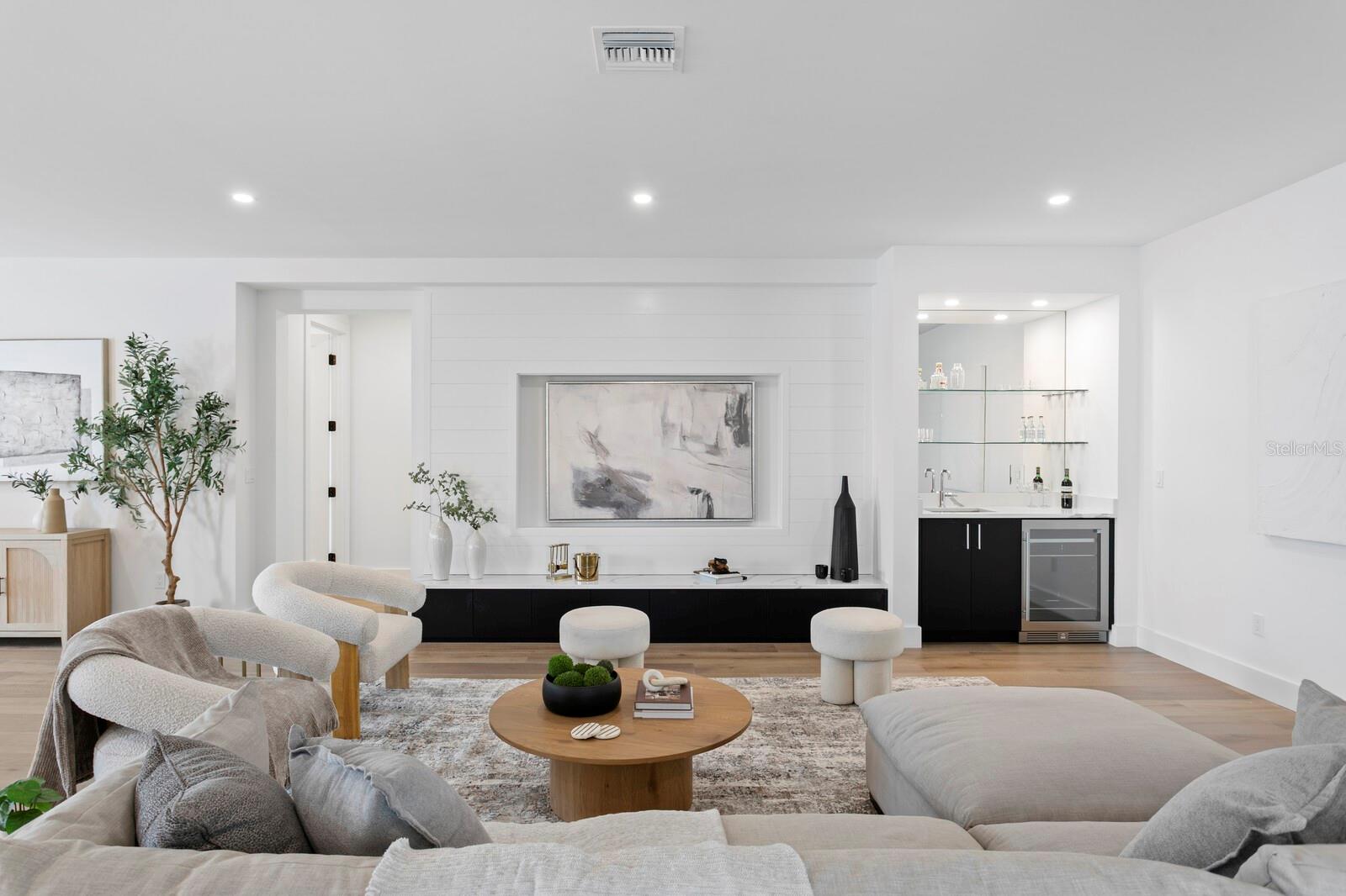 SUNSET PARK - Residential