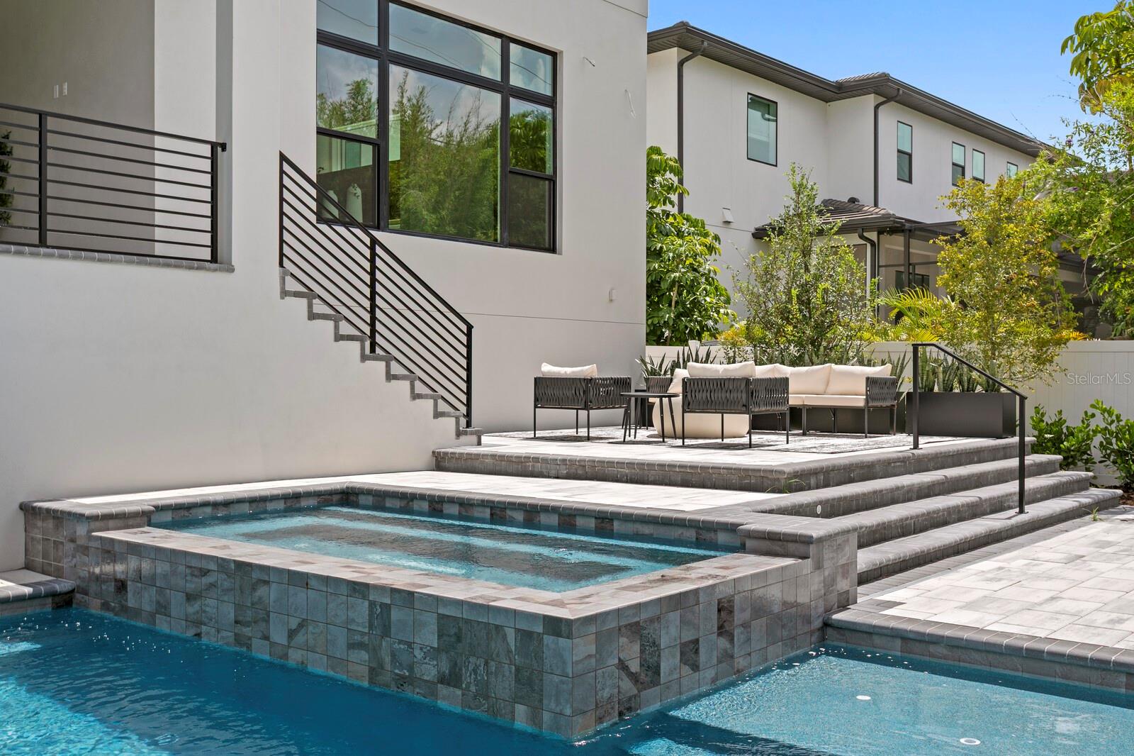 SUNSET PARK - Residential