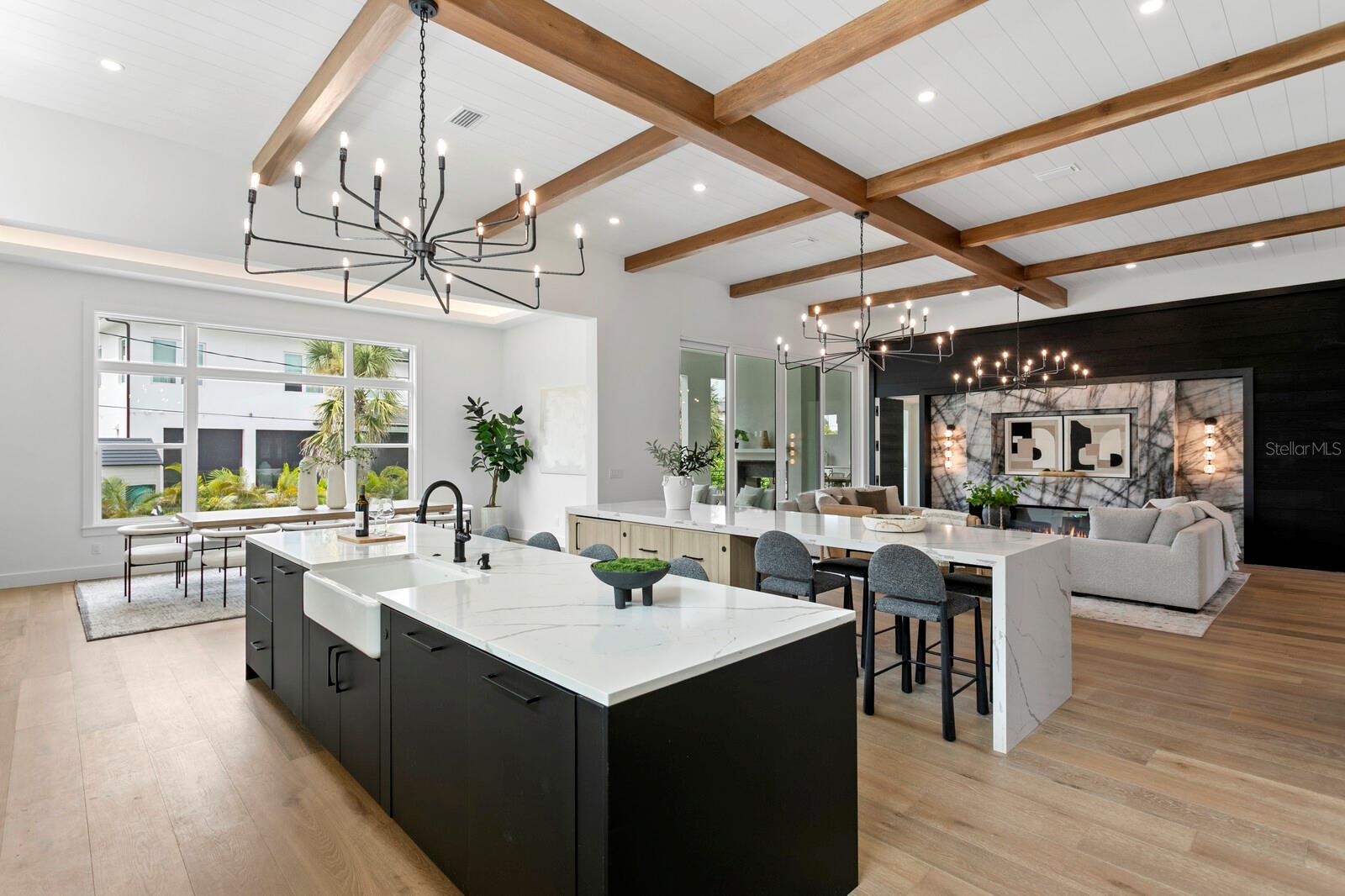 SUNSET PARK - Residential