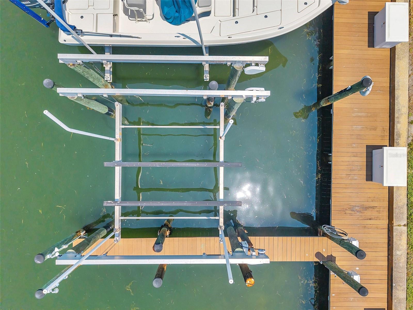 WATERSIDE AT COQUINA KEY DOCK CONDO - Residential