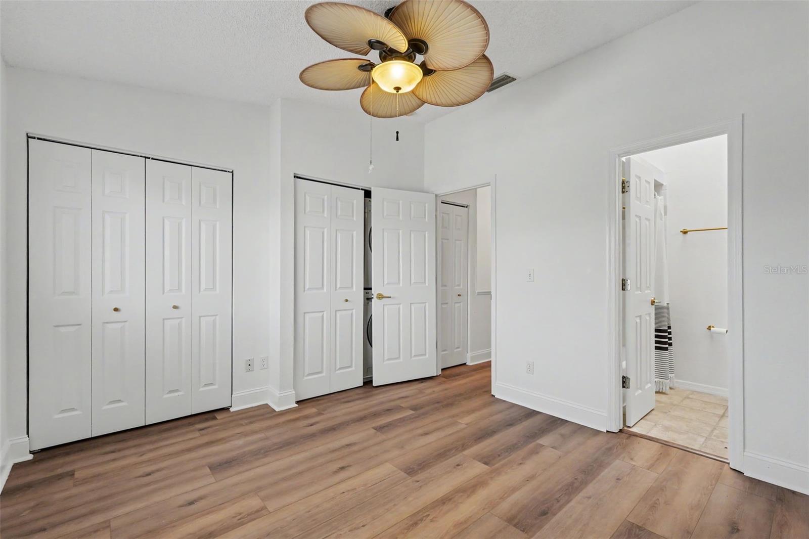 PALMS OF TIERRA - Residential