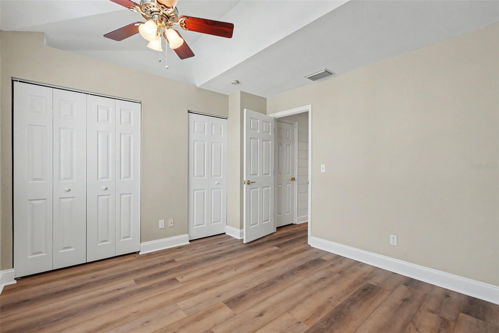 PALMS OF TIERRA - Residential