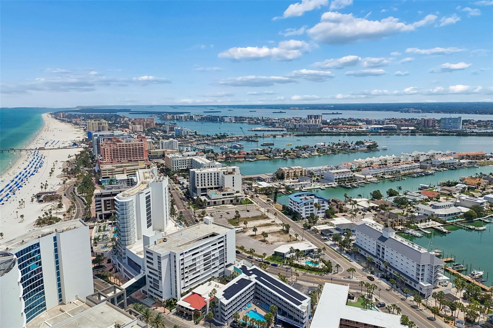 PELICAN POINTE ON - Residential