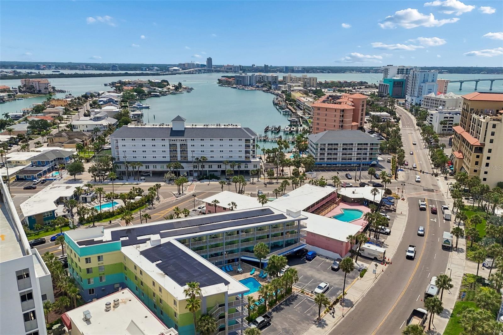 PELICAN POINTE ON - Residential