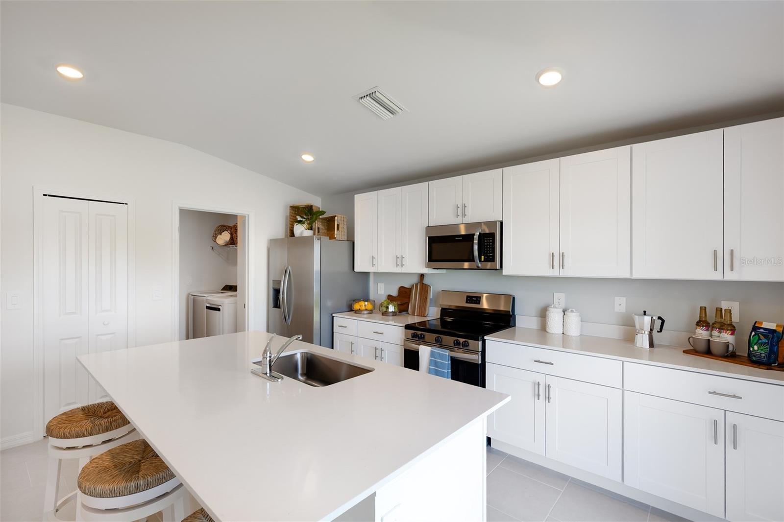 1791 - PORT CHARLOTTE SUB 16 1ST REPLAT - Residential