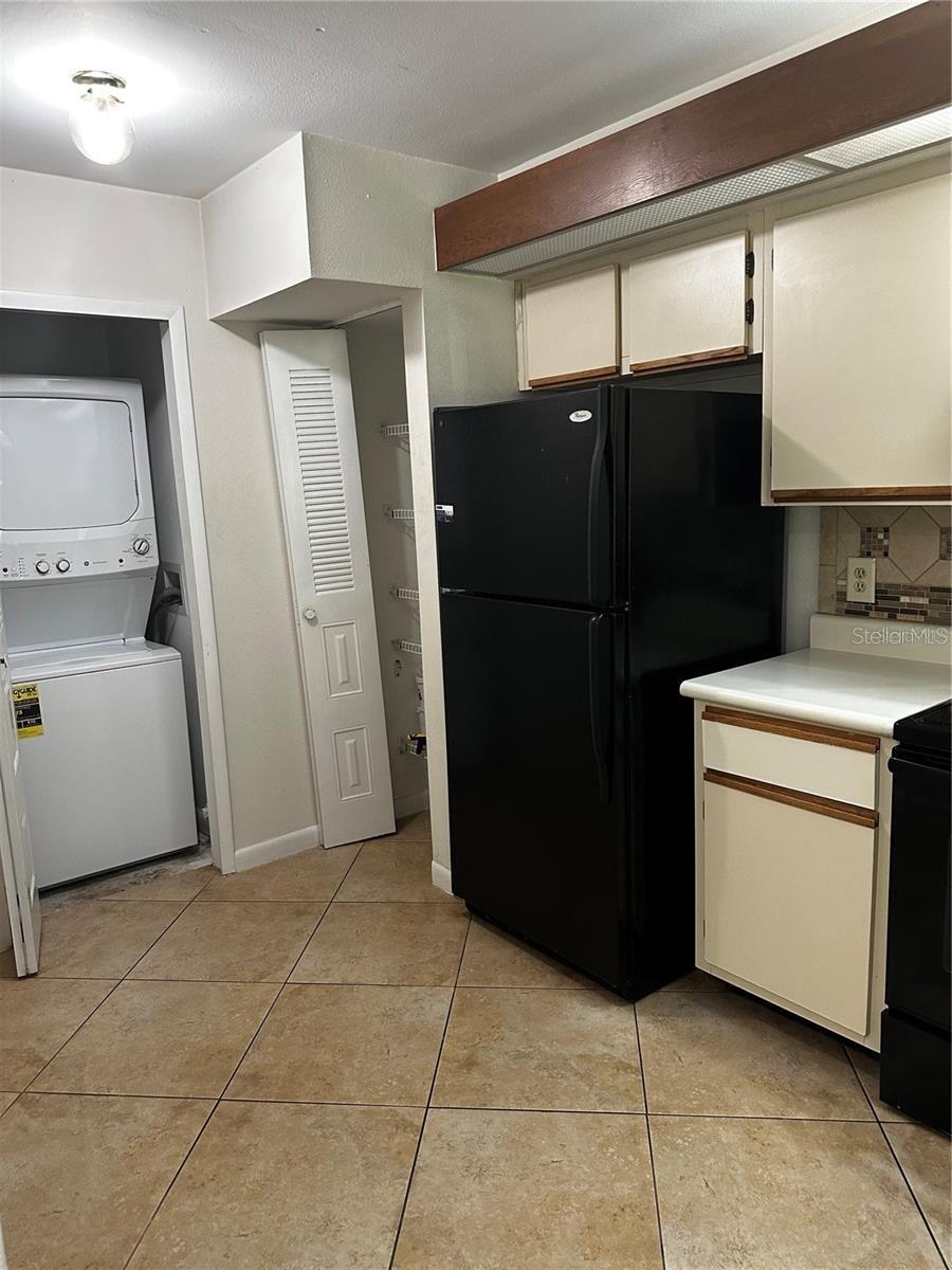 CLUB VILLAS AT WIMBLEDON PARK CONDO - Residential Lease