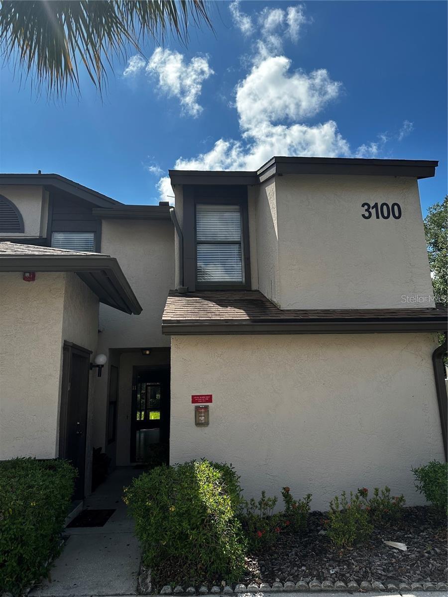 CLUB VILLAS AT WIMBLEDON PARK CONDO - Residential Lease