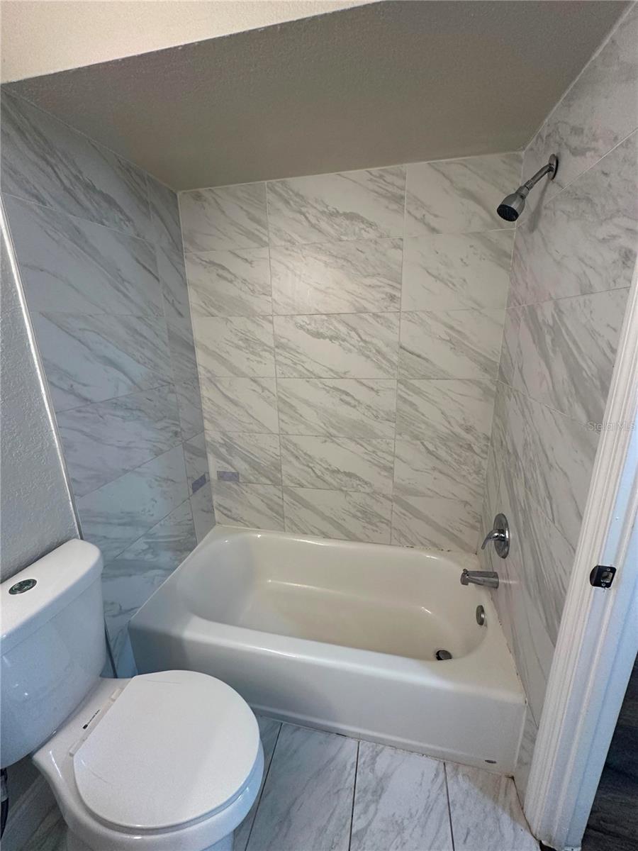 VENETIAN PLACE - Residential Lease