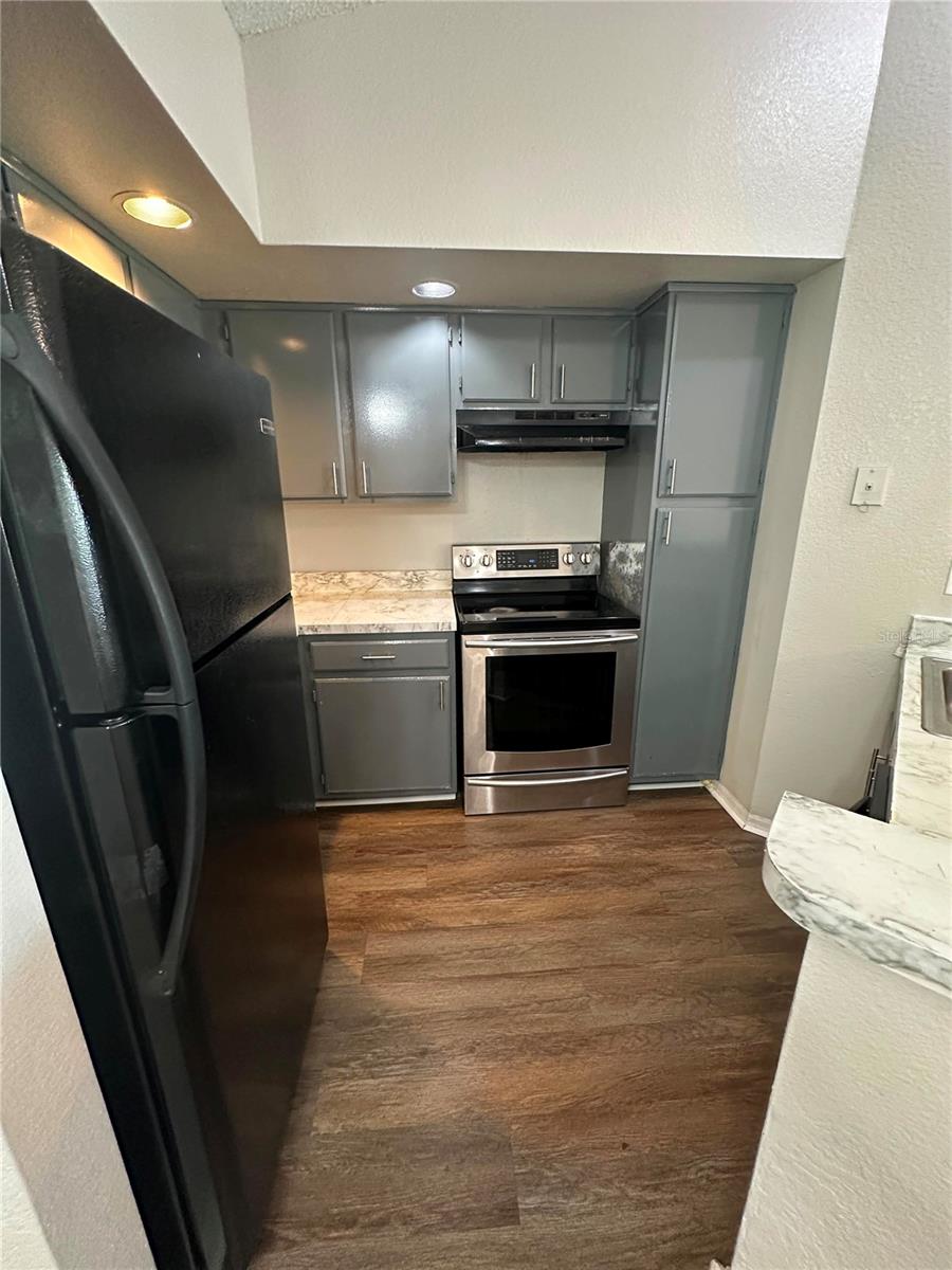 VENETIAN PLACE - Residential Lease