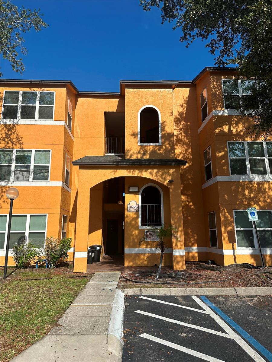 VENETIAN PLACE - Residential Lease