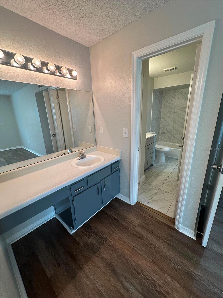 VENETIAN PLACE - Residential Lease