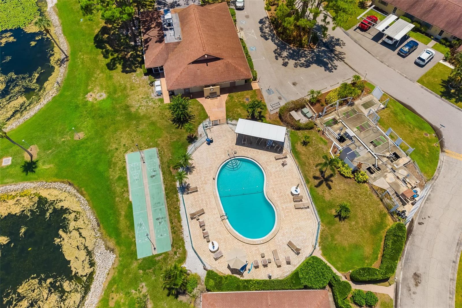 LAKE TIPPECANOE - Residential