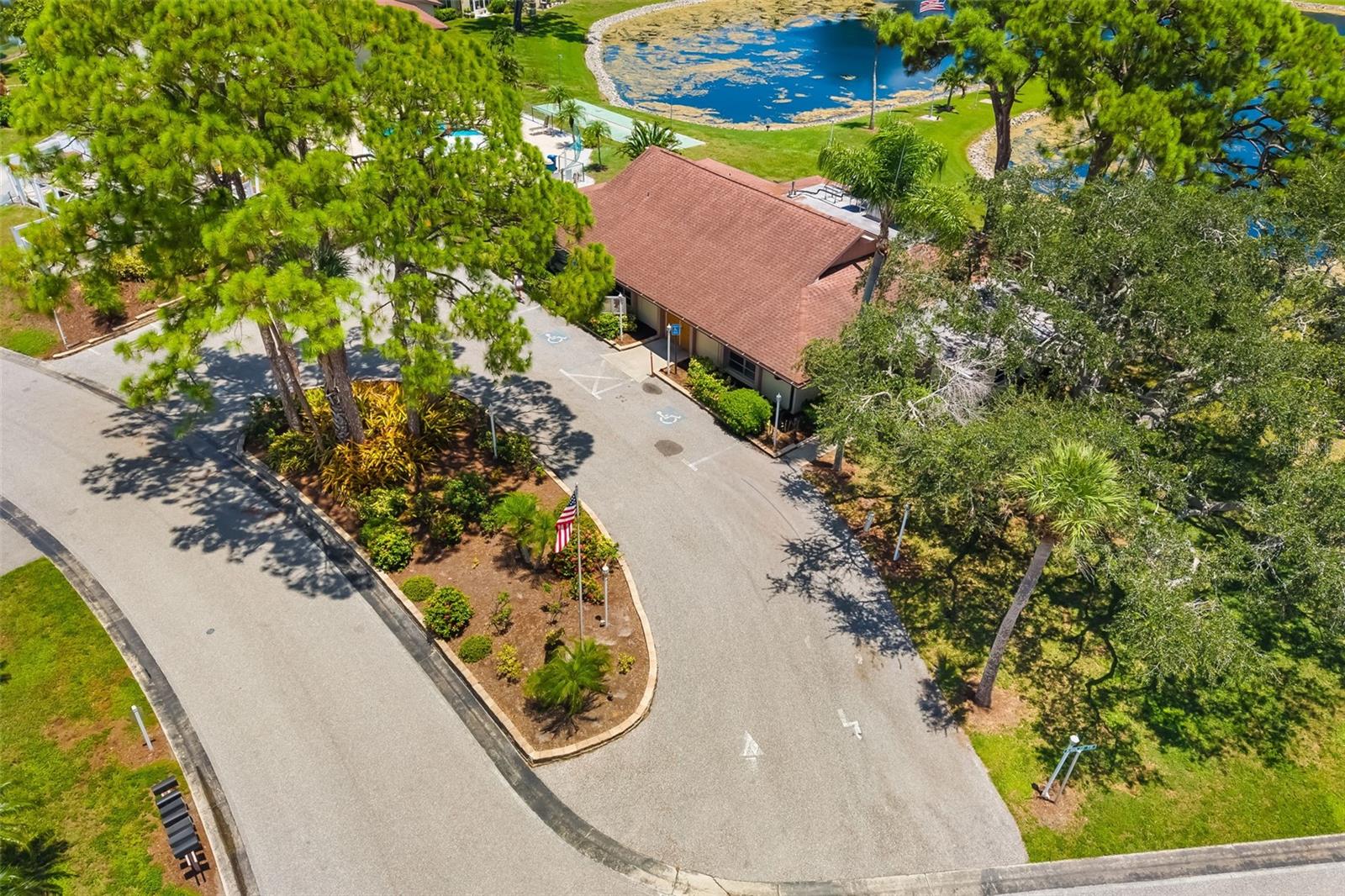 LAKE TIPPECANOE - Residential