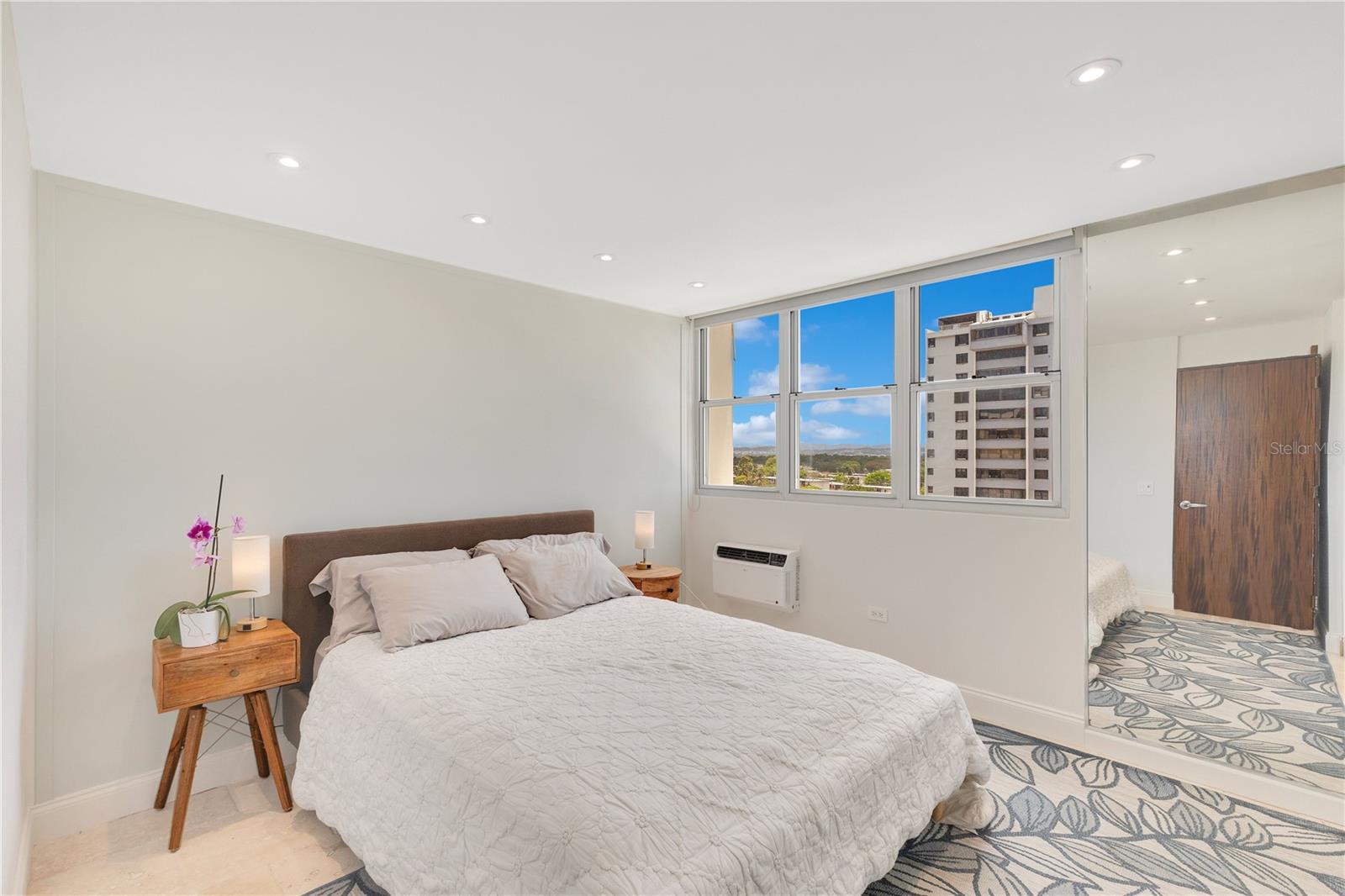 PARK BOULEVARD - Residential