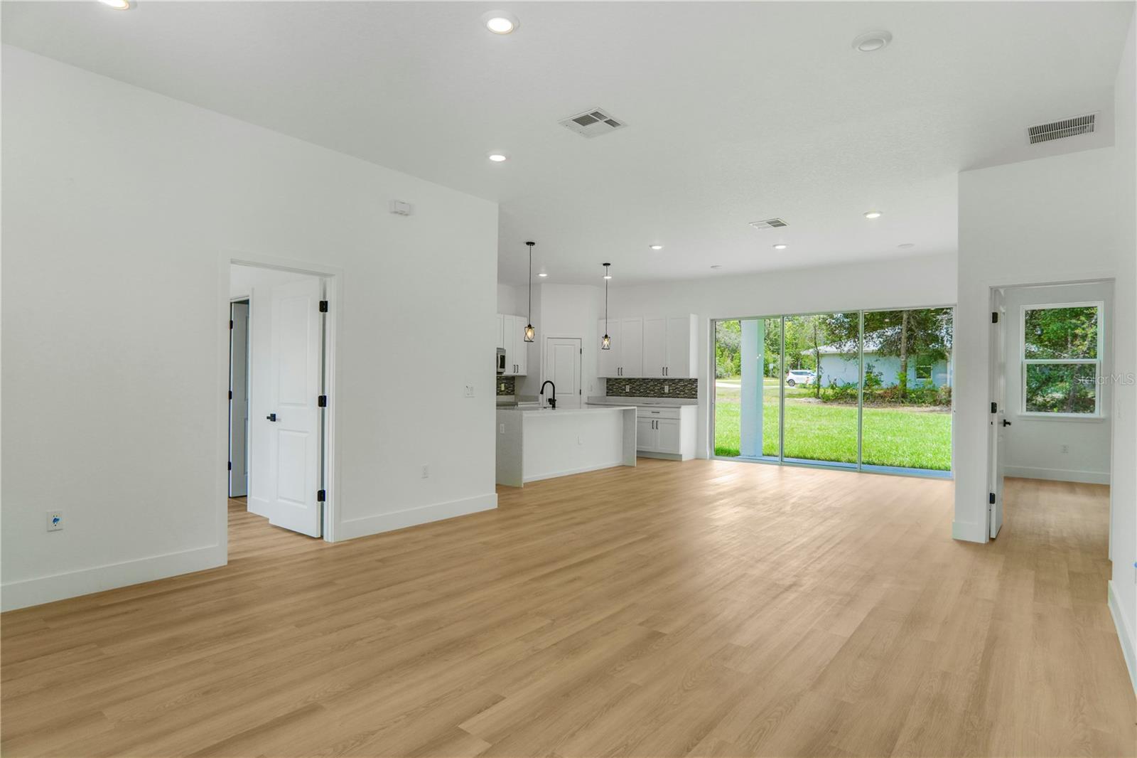 CITRUS SPGS UNIT 11 - Residential