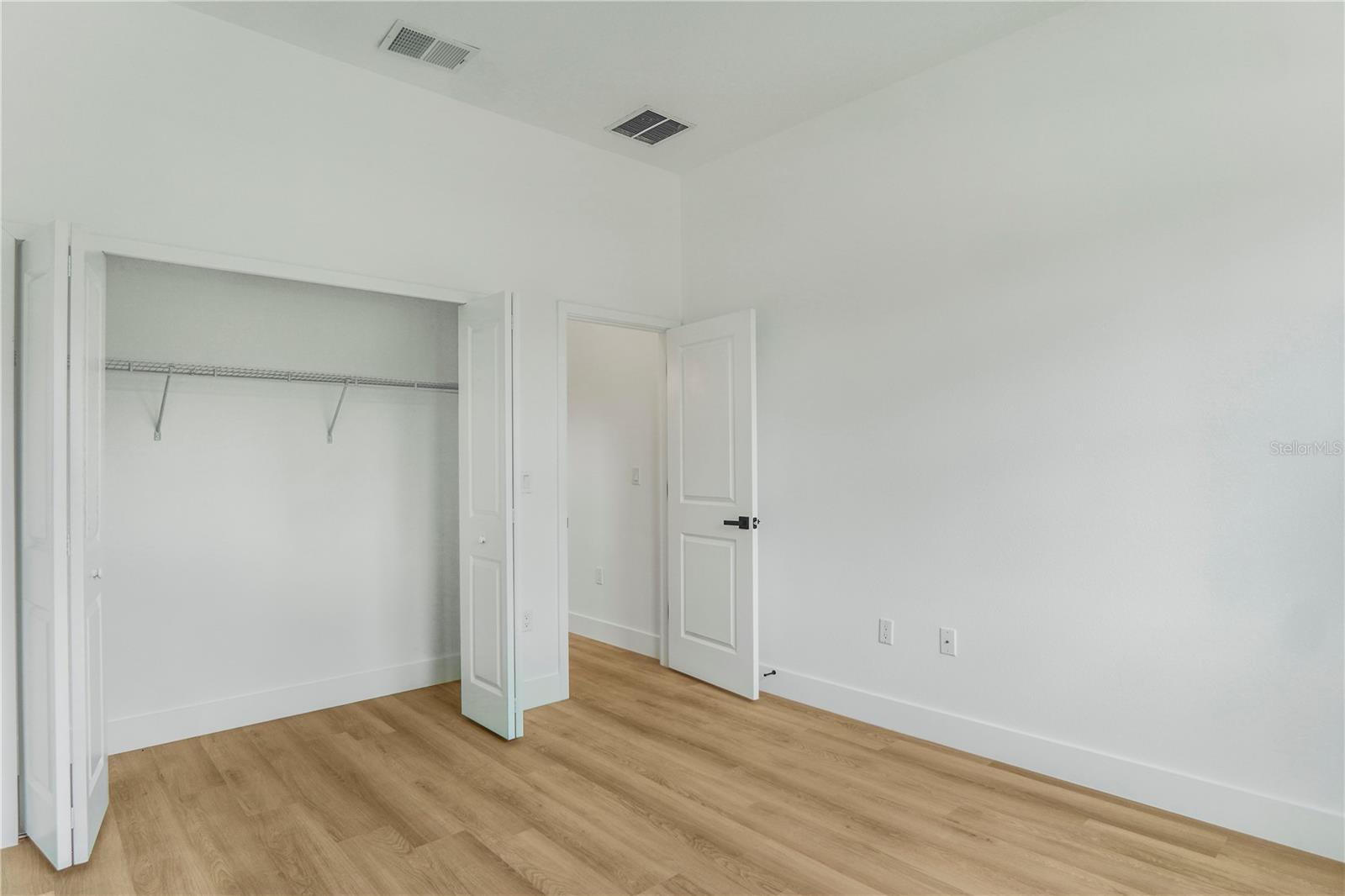 CITRUS SPGS UNIT 11 - Residential