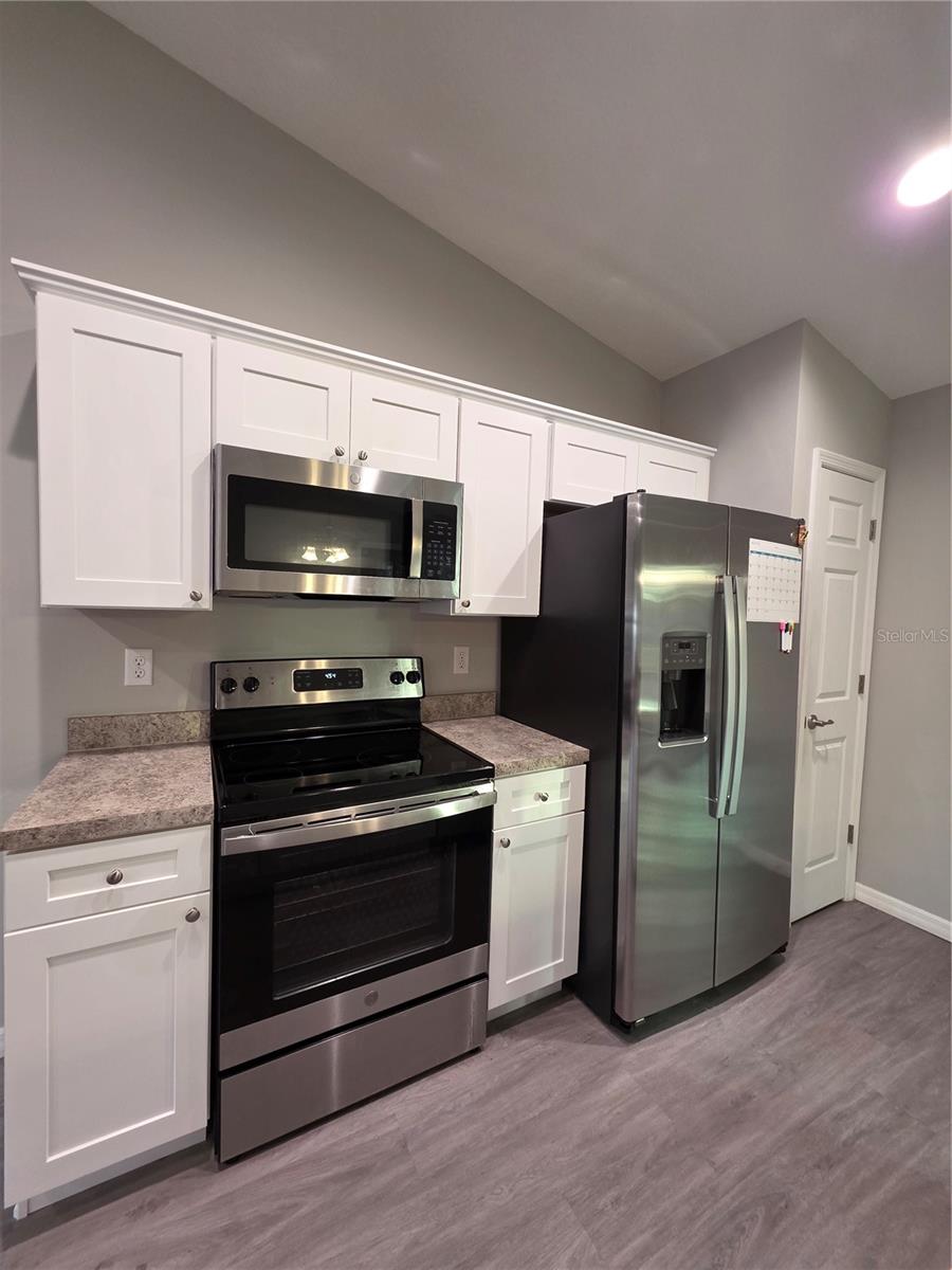 BELLEVIEW HEIGHTS ESTATES UN #3 - Residential Lease