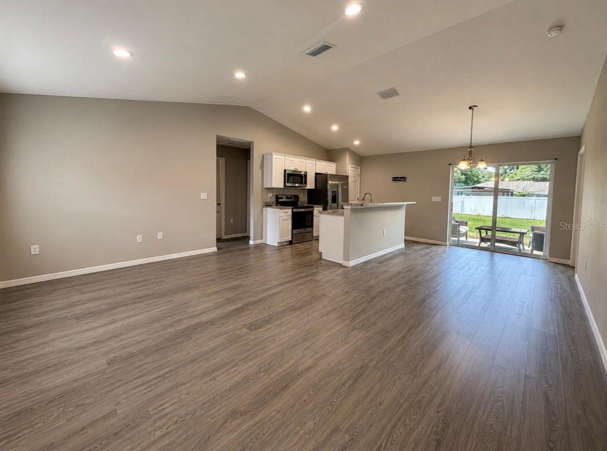 BELLEVIEW HEIGHTS ESTATES UN #3 - Residential Lease