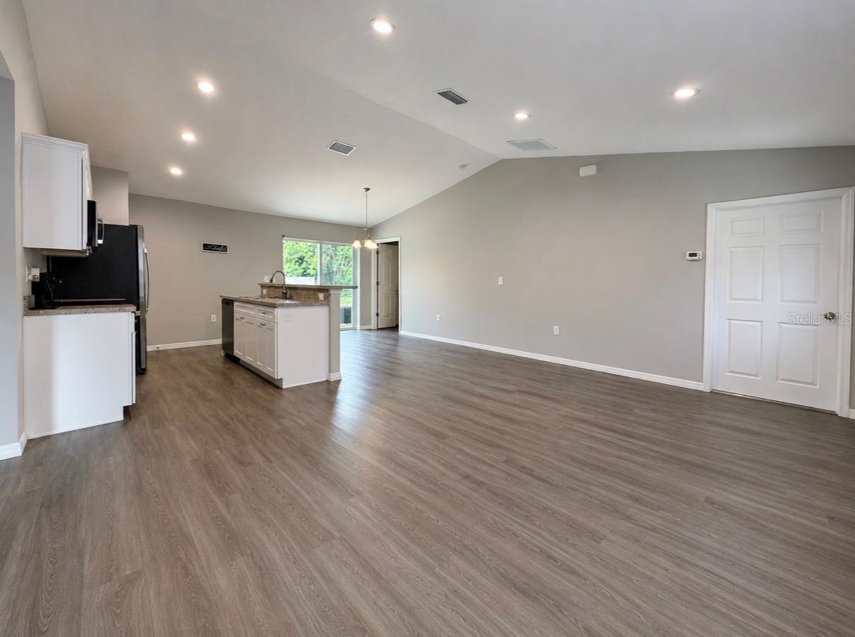 BELLEVIEW HEIGHTS ESTATES UN #3 - Residential Lease
