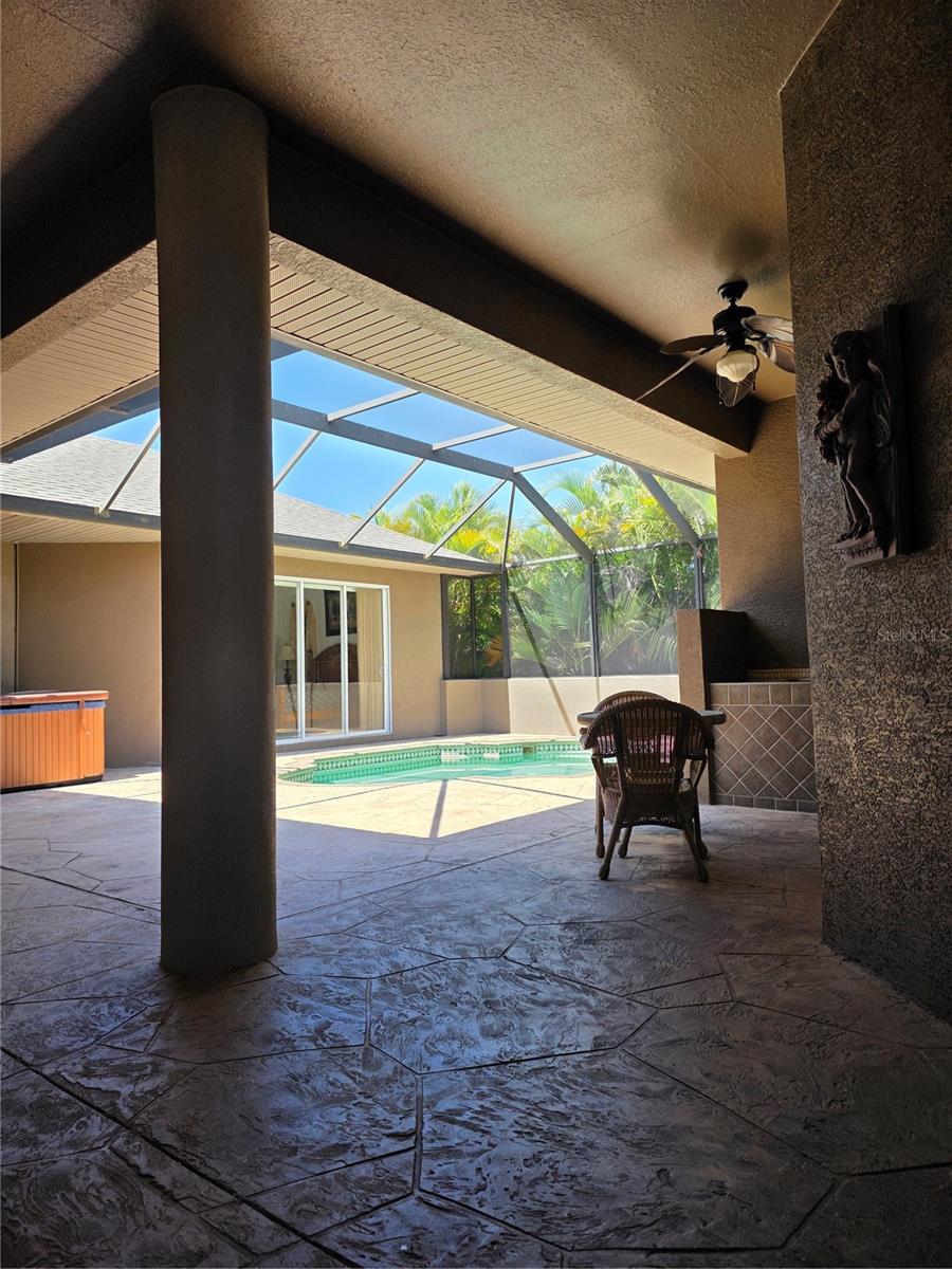 ROTONDA WEST WHITEMARSH - Residential