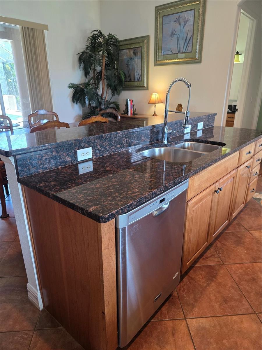 ROTONDA WEST WHITEMARSH - Residential